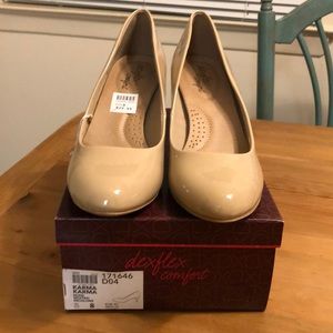 Dexflex comfort patent leather nude heels